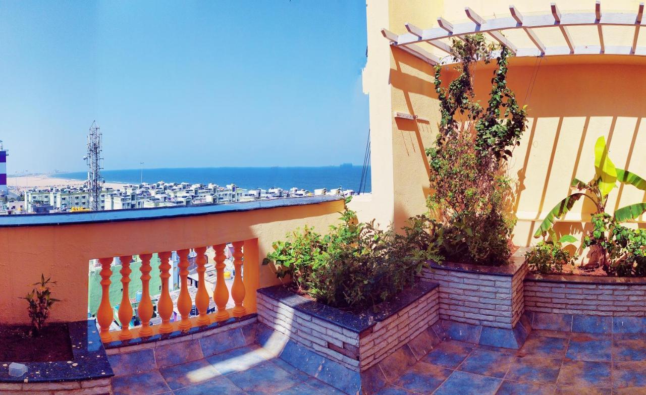 Beach Penthouse, Chennai Bed & Breakfast Екстериор снимка